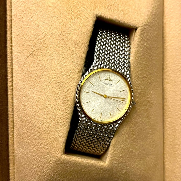 Credor  18k bezel Seiko unisex watch - Picture 8 of 9